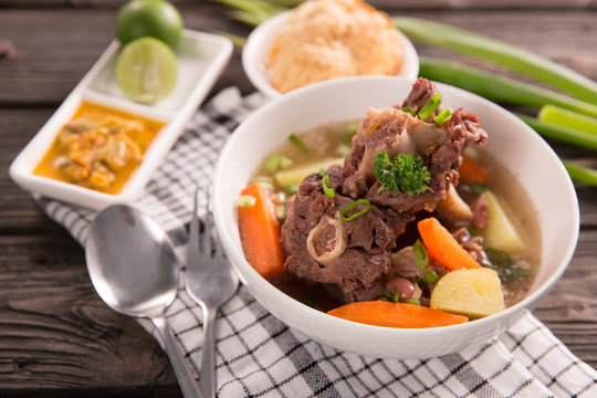 Sop buntut (oxtail soup) is an Indonesian food that originated in the island of Java. A popular delicacy that comes from the tail of the cow. The tail is cut into thick pieces or chunks. It is often stewed or braised