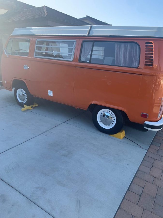 I took a walk around my aunts neighborhood and I saw this old Volkswagen bus. It looked pretty cool.  