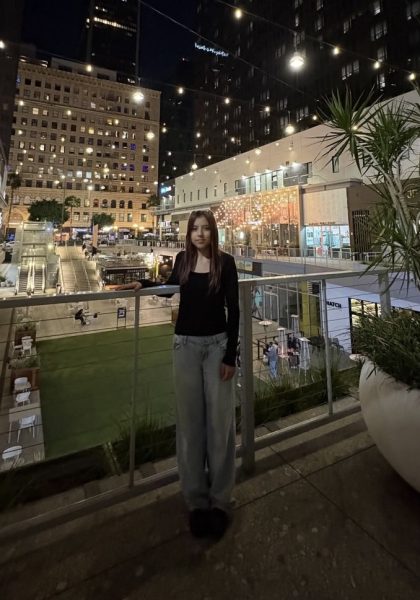 Marilyn is at the mall late at night. She was about to buy her first pet fish. 